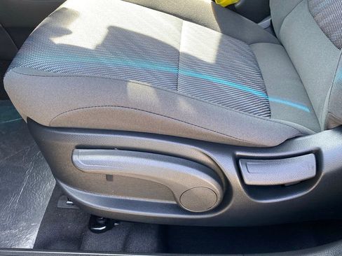 New 2026 Kia Seltos LX FWD image 9