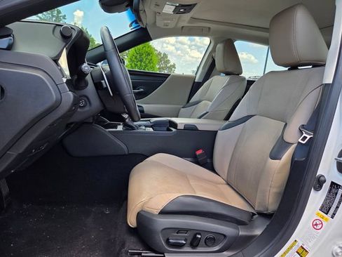 Used 2019 Lexus ES 350 w/ Accessory Package FWD image 10