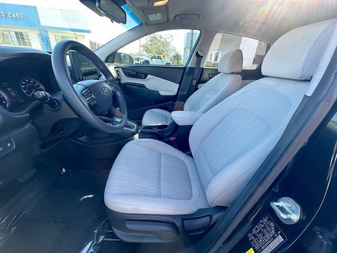 Used 2022 Hyundai Kona SEL image 20