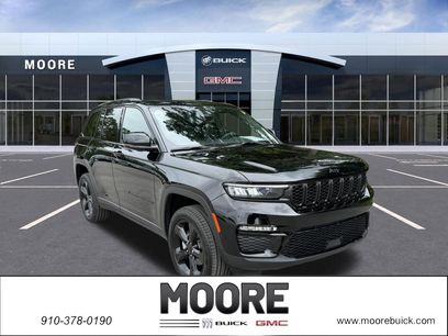 Used 2025 Jeep Grand Cherokee Limited w/ Black Appearance Package
