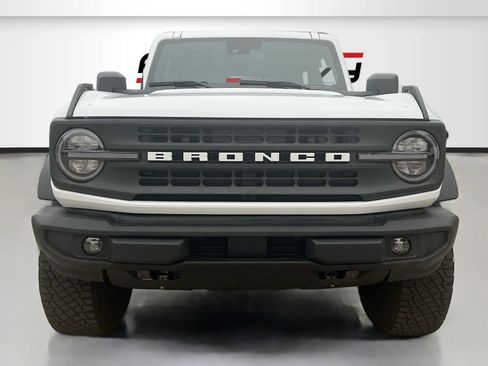 Used 2024 Ford Bronco Black Diamond w/ Sasquatch Package AWD/4WD image 2