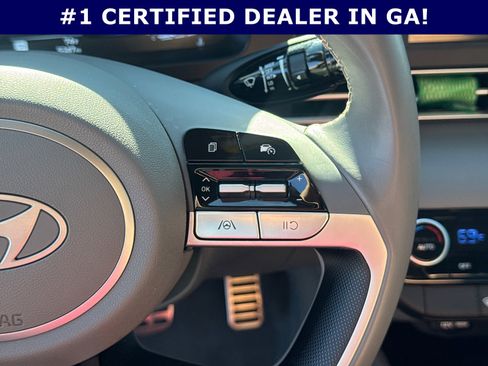 Certified 2025 Hyundai Elantra Sport image 26