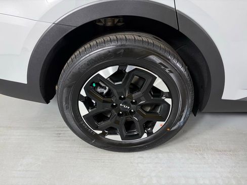 New 2026 Kia Sorento S image 11