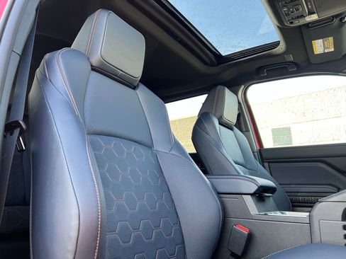 New 2026 Toyota 4Runner Platinum image 18