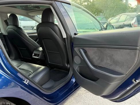 Used 2022 Tesla Model 3 RWD image 16