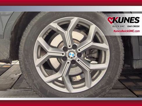 Used 2024 BMW X3 sDrive30i w/ Convenience Package image 12