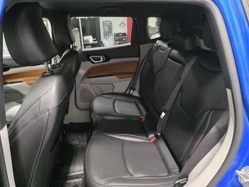 Used 2024 Jeep Compass Limited image 19