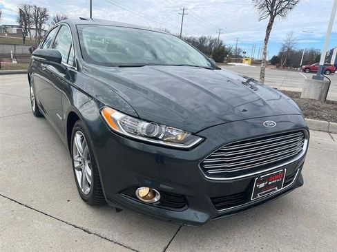 Used 2016 Ford Fusion Titanium image 10