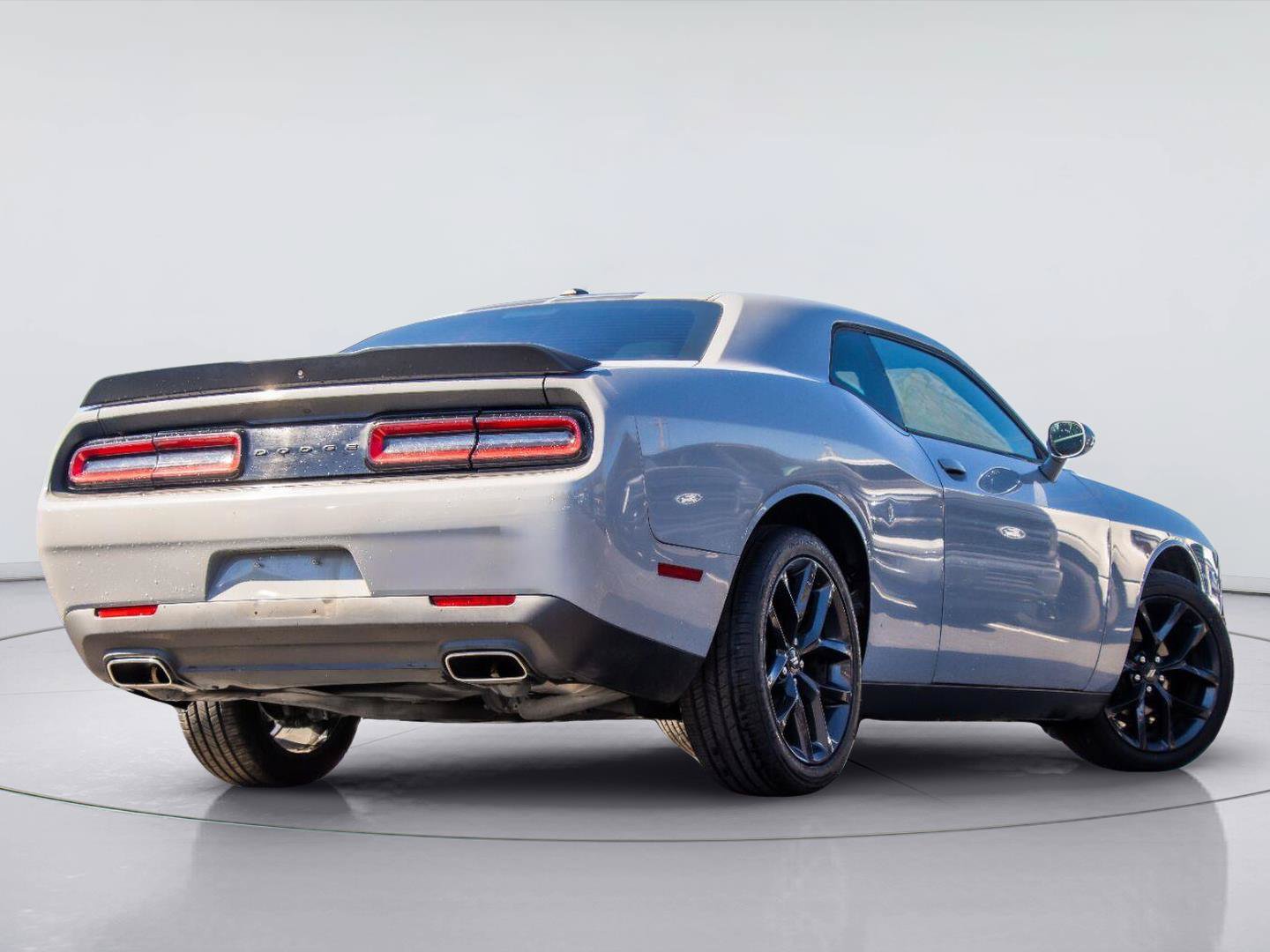 Used 2021 Dodge Challenger SXT w/ Blacktop Package RWD image 4