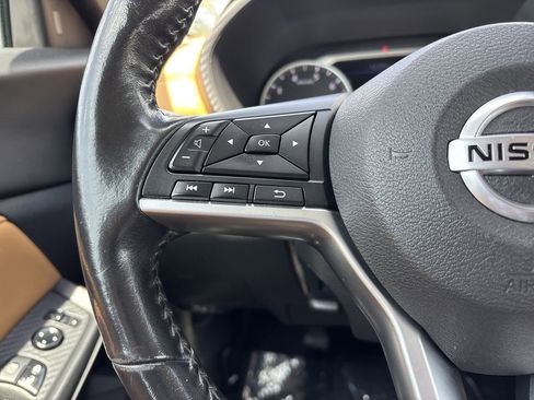 Used 2022 Nissan Sentra SV w/ SV Premium Package FWD image 26