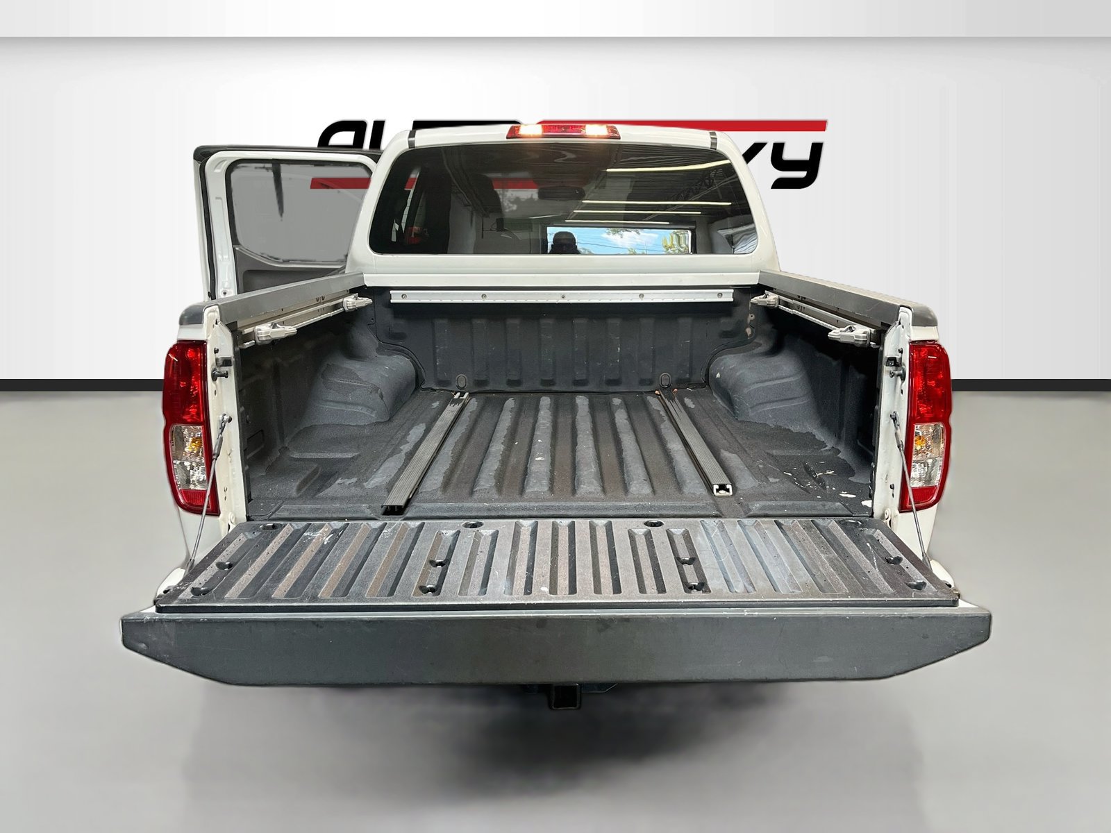 Used 2019 Nissan Frontier PRO-4X AWD/4WD image 26