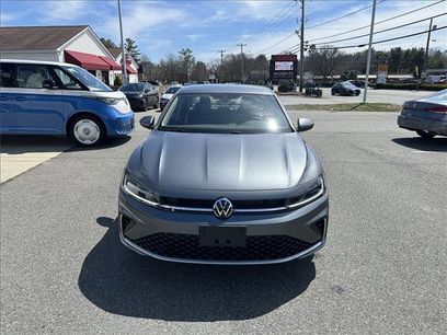 Used 2025 Volkswagen Jetta SE