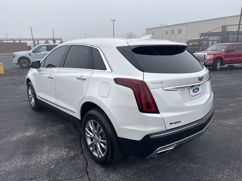 Used 2022 Cadillac XT5 Premium Luxury image 3