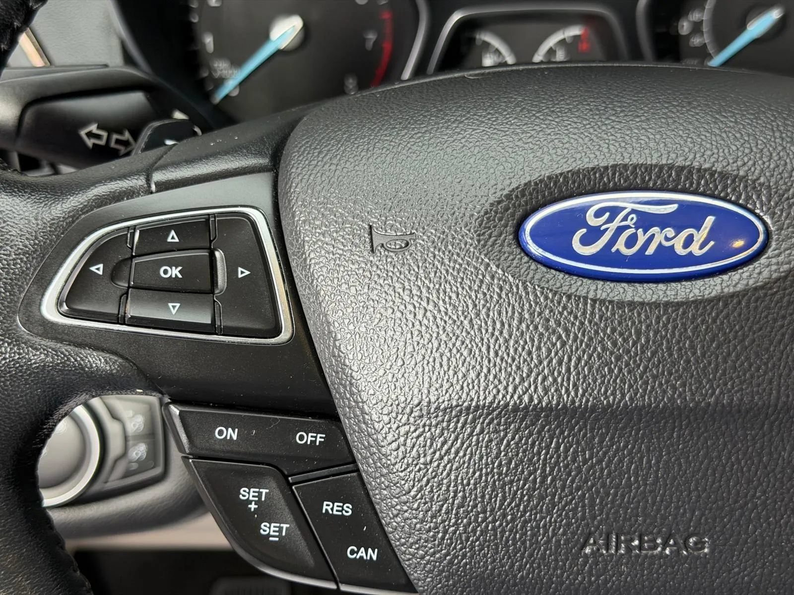 Used 2017 Ford Escape Titanium FWD image 30