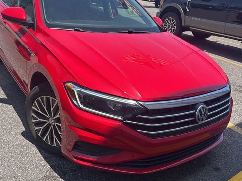 Used 2019 Volkswagen Jetta SEL FWD image 1