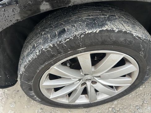 Used 2016 Volvo XC90 T6 Momentum w/ Momentum Plus Package image 11