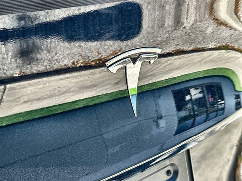 Used 2024 Tesla Model Y Performance image 14