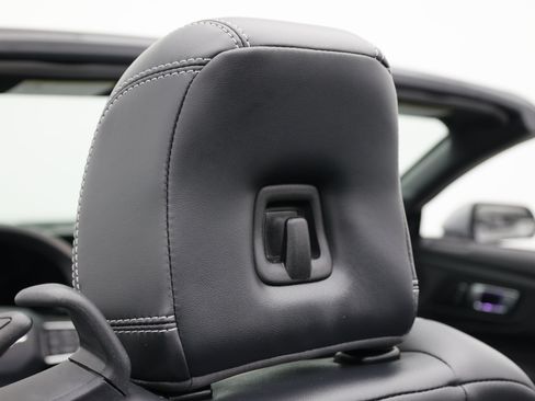 Used 2025 Ford Mustang Premium RWD image 26