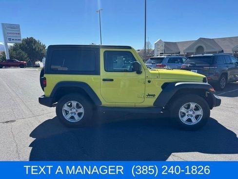 Used 2023 Jeep Wrangler Sport S image 4