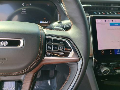 Used 2022 Jeep Grand Cherokee Summit w/ Advanced Protech Group IV image 27