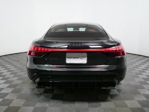 Used 2023 Audi e-tron GT Prestige image 26