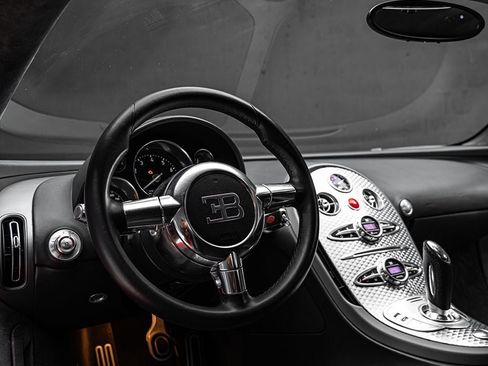 Used 2008 Bugatti Veyron AWD/4WD image 25
