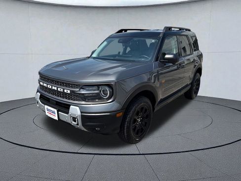 Used 2025 Ford Bronco Sport Badlands AWD/4WD image 8