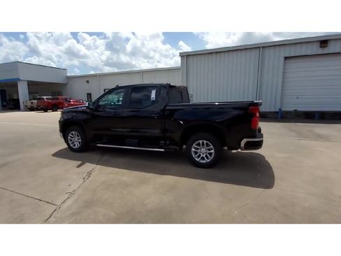 New 2026 Chevrolet Silverado 1500 LT w/ Z71 Off-Road Package AWD/4WD image 6