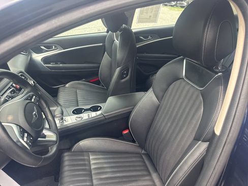 Used 2023 Genesis G70 3.3T AWD/4WD image 41