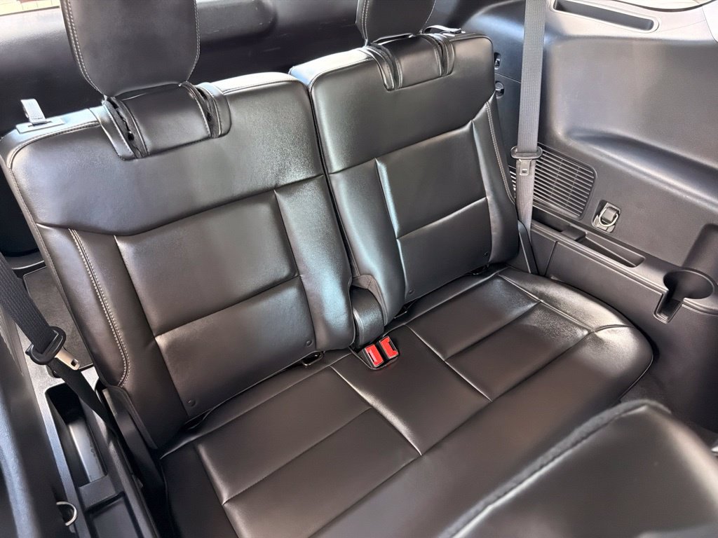 Used 2022 Ford Explorer XLT w/ Equipment Group 202A AWD/4WD image 18