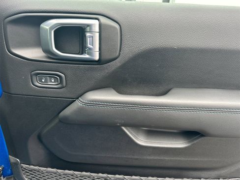 Used 2021 Jeep Wrangler Unlimited Rubicon 4xe w/ Steel Bumper Group image 19