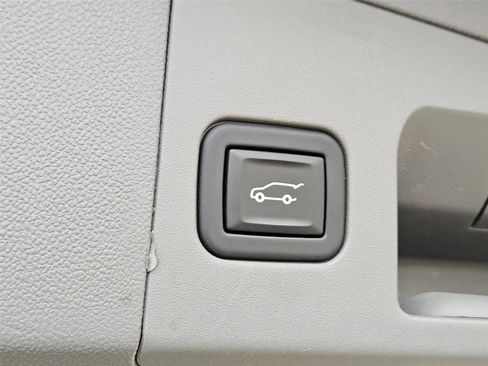 Certified 2023 Cadillac XT5 Premium Luxury FWD image 29