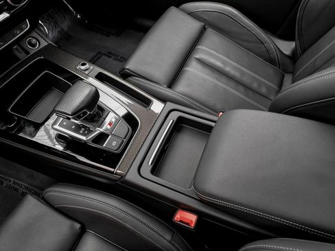 Used 2022 Audi SQ5 Prestige image 22