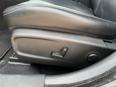 Used 2023 Chrysler 300 S w/ Comfort Group image 14