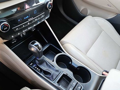 Used 2017 Hyundai Tucson Limited w/ Limited Ultimate Package 03 image 19