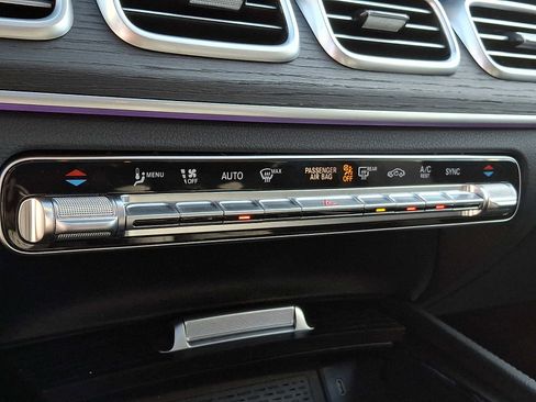 Used 2026 Mercedes-Benz GLS 450 4MATIC image 14