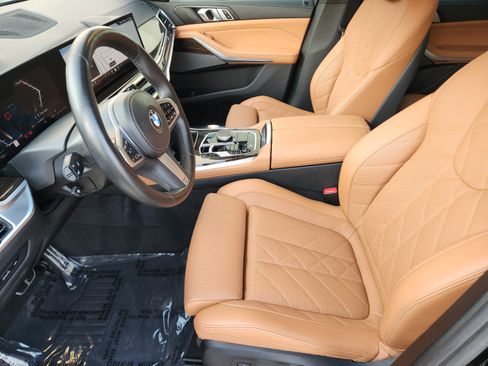 Used 2024 BMW X5 sDrive40i w/ M Sport Package RWD image 7