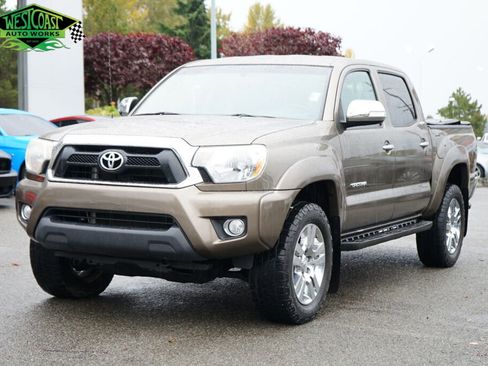 Used 2014 Toyota Tacoma 4x4 Double Cab w/ Limited Package image 1