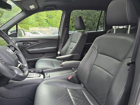 Used 2019 Honda Passport Touring image 12