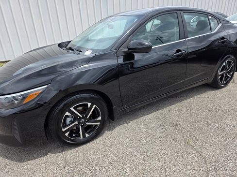 Used 2025 Nissan Sentra SV w/ All-Weather Package FWD image 6