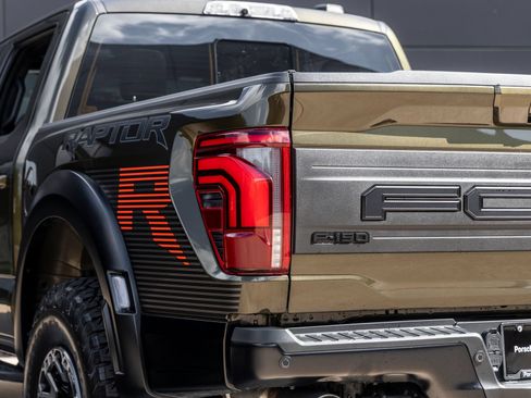 Used 2025 Ford F150 Raptor w/ Equipment Group 803A Raptor R AWD/4WD image 12
