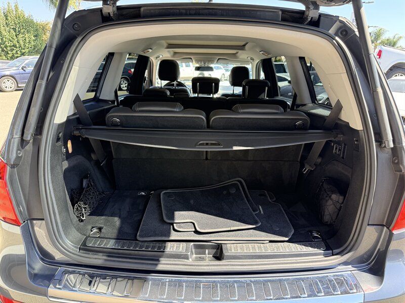 Used 2015 Mercedes-Benz GL 450 4MATIC image 26