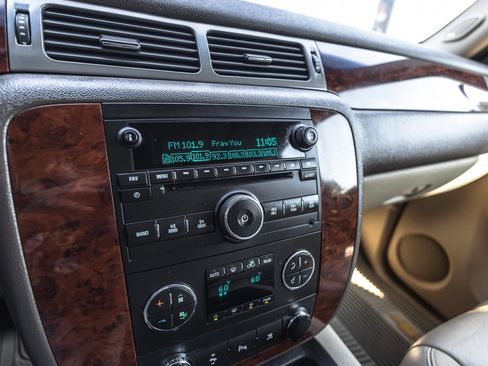 Used 2010 Chevrolet Tahoe LT AWD/4WD image 11