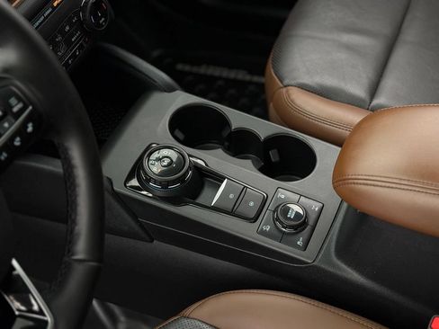 Used 2024 Ford Bronco Sport Badlands w/ Premium Package AWD/4WD image 18
