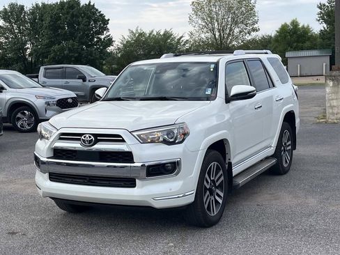 Used 2023 Toyota 4Runner Limited image 3