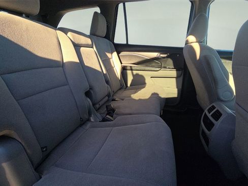 Used 2019 Honda Pilot LX image 17