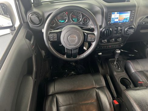 Used 2012 Jeep Wrangler Altitude image 20