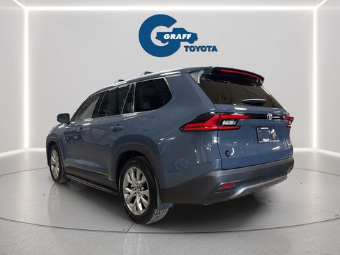 Used 2025 Toyota Grand Highlander FWD image 9