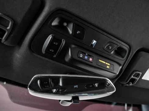 Used 2023 Chevrolet Camaro LT RWD image 30