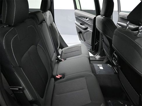 New 2025 Jeep Grand Cherokee Laredo image 20